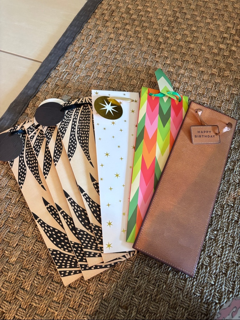Cakewalk Wine Gift Bags Set of 7